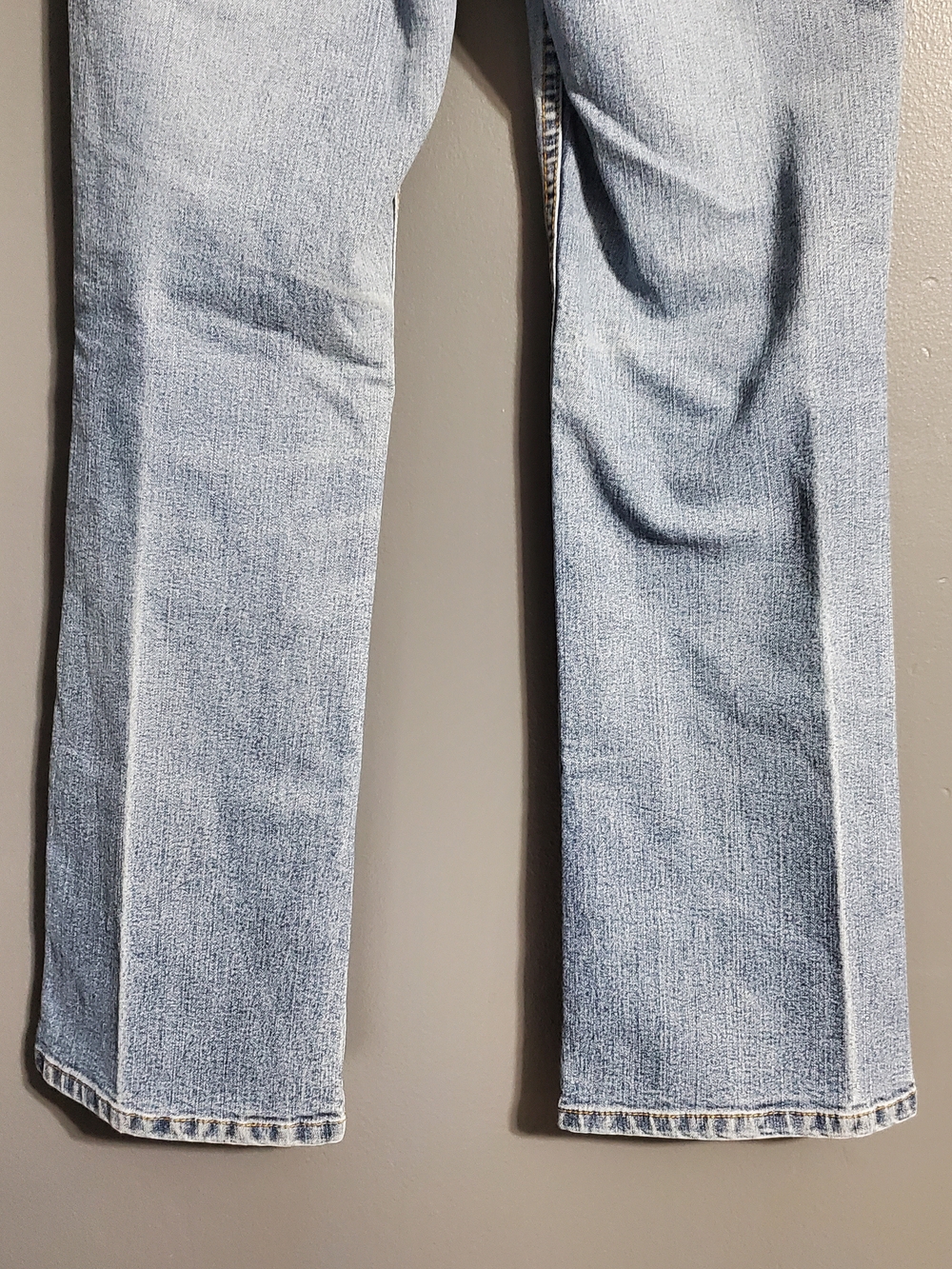 Vintage Jordache Lo Rise Light Wash Women's Flare Jeans Size 7 Petite - Picture 6 of 8